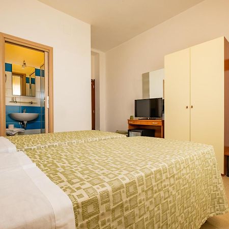 Hotel Il Gabbiano Альгеро Екстер'єр фото