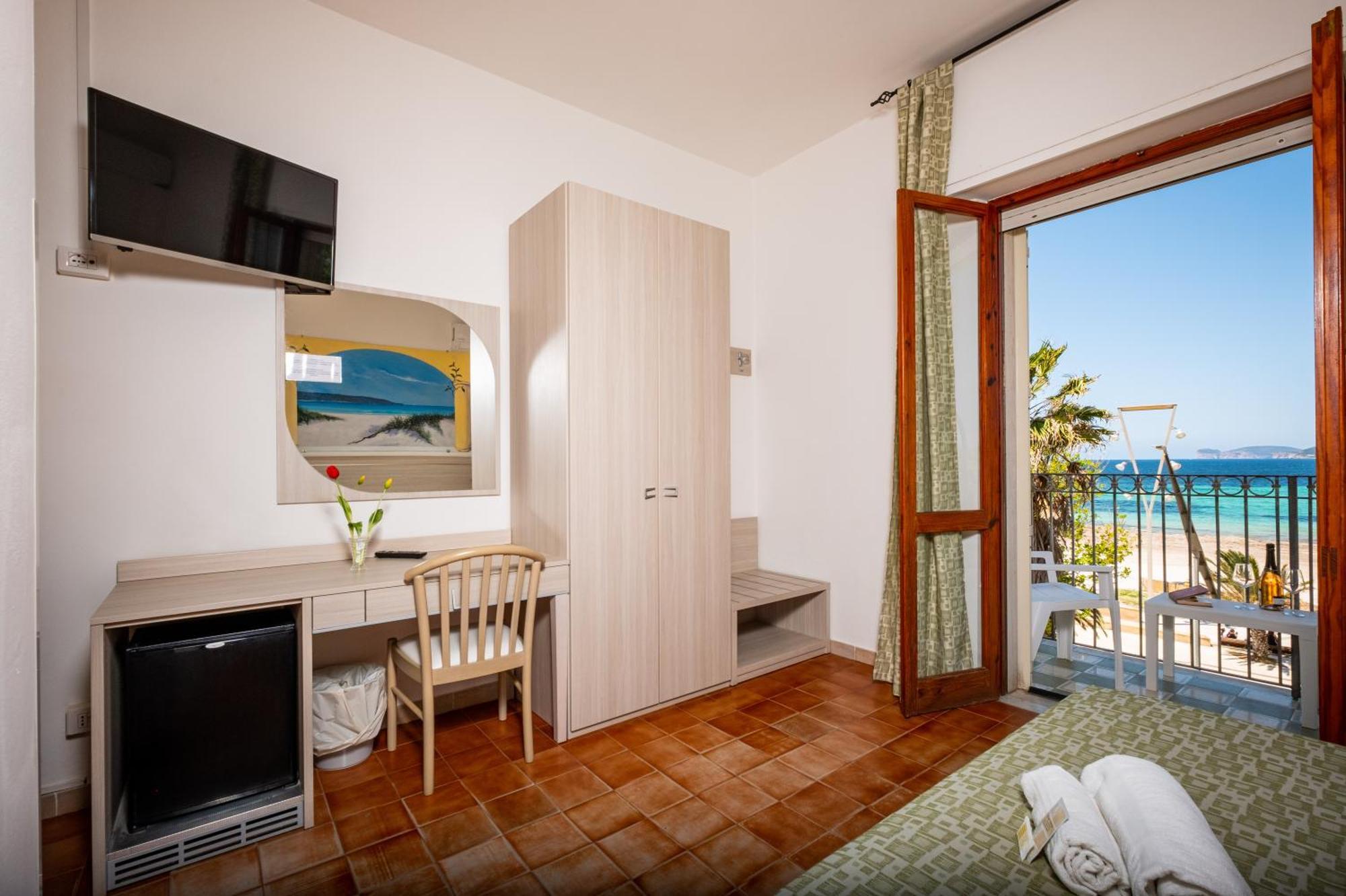 Hotel Il Gabbiano Альгеро Екстер'єр фото